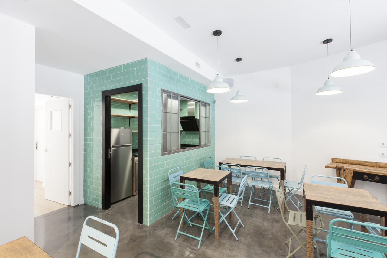 Winederful Hostel & Cafe Logrono Exterior photo