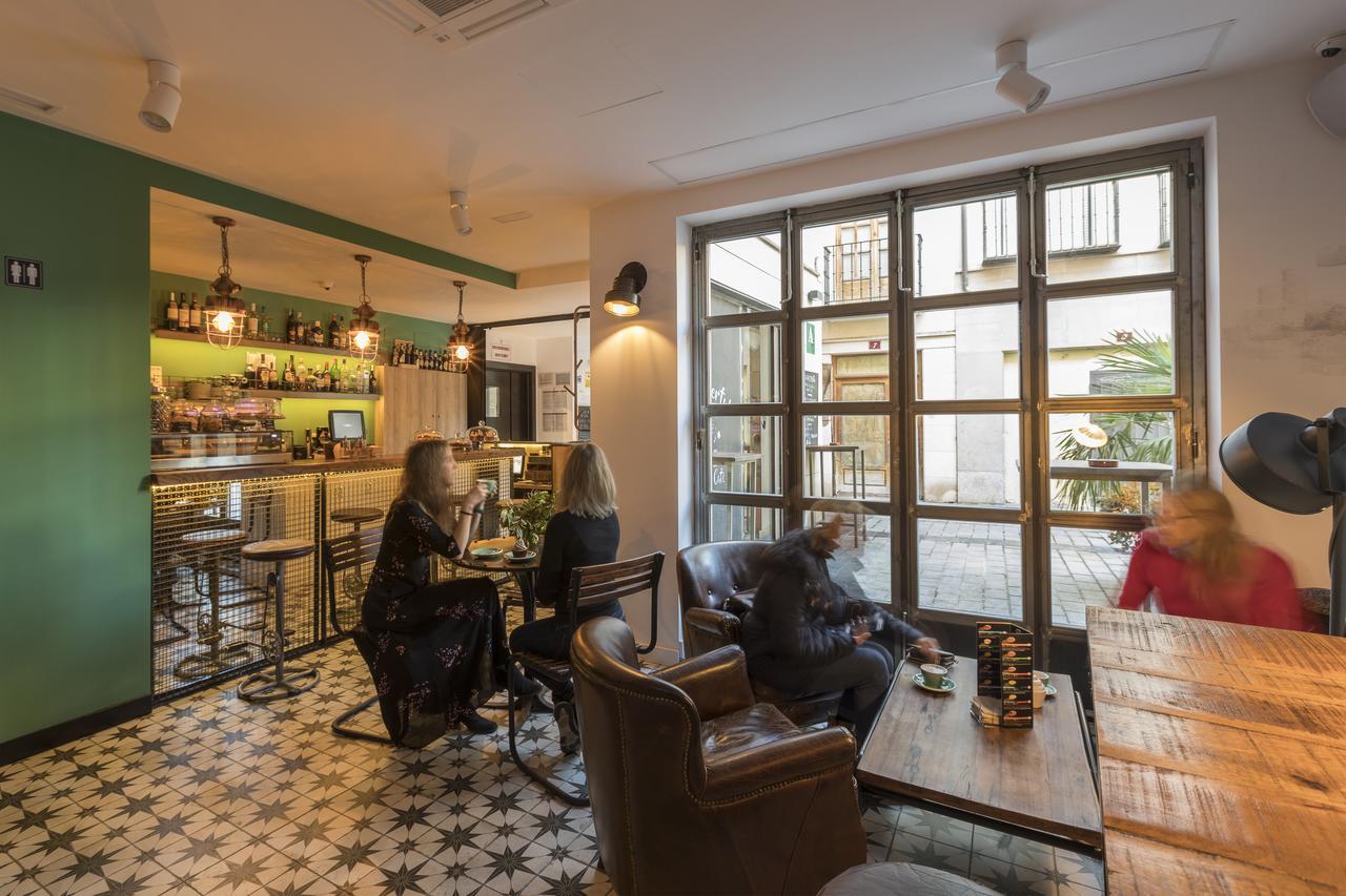 Winederful Hostel & Cafe Logrono Exterior photo