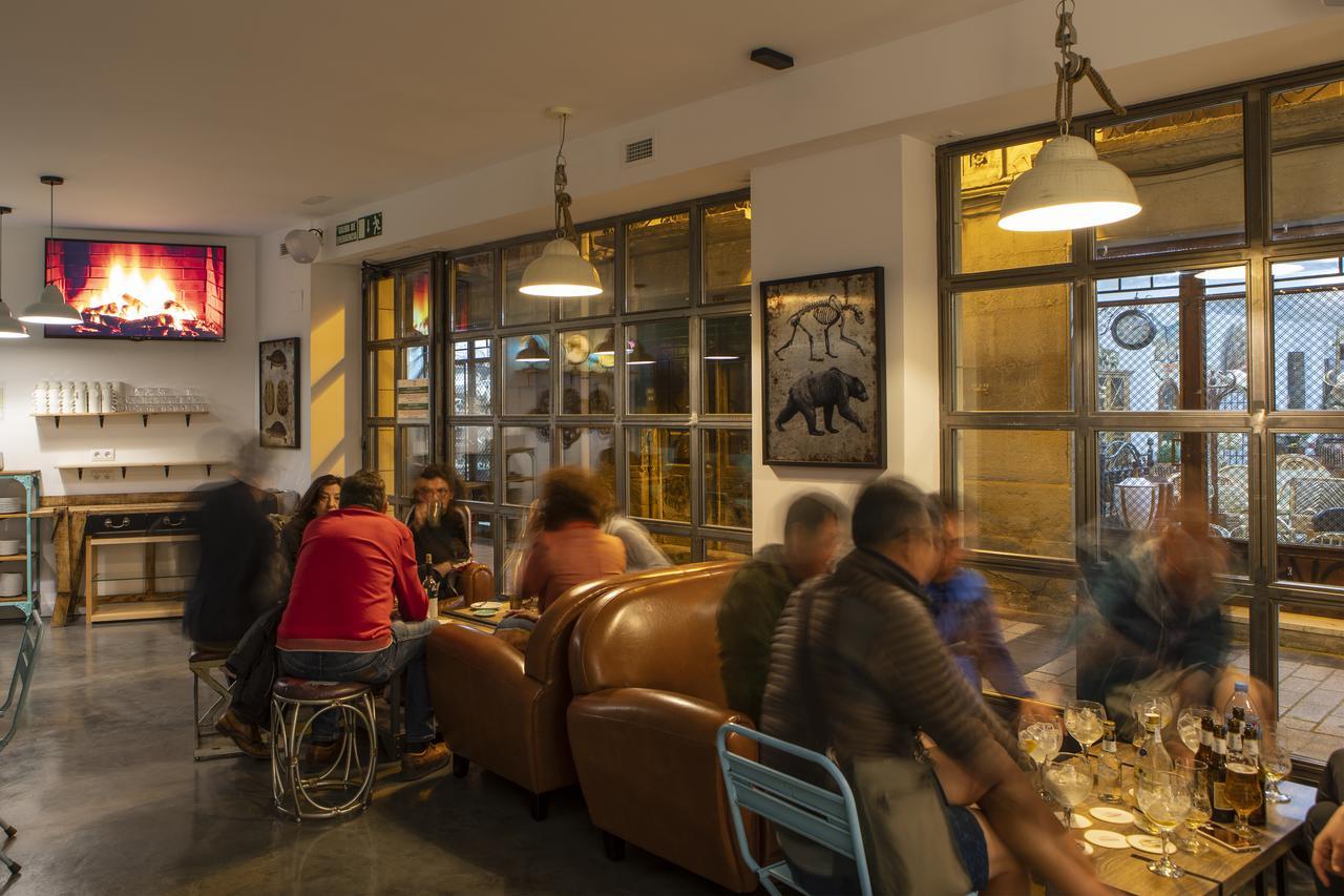 Winederful Hostel & Cafe Logrono Exterior photo