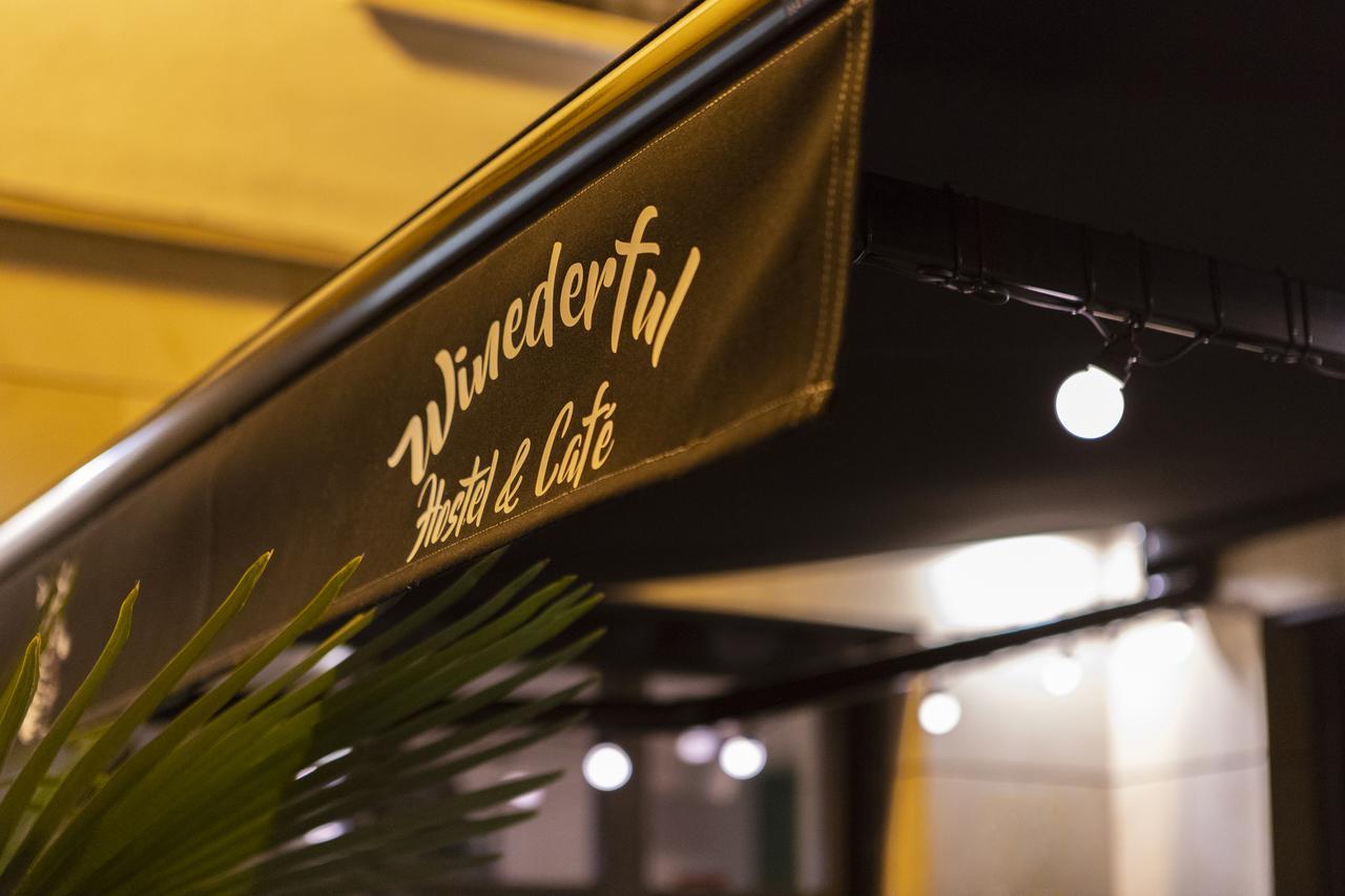 Winederful Hostel & Cafe Logrono Exterior photo